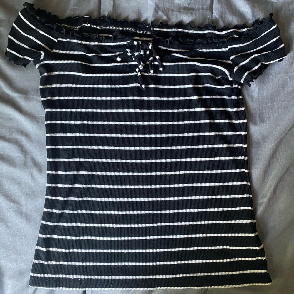 **Women’s off the shoulder blouse**